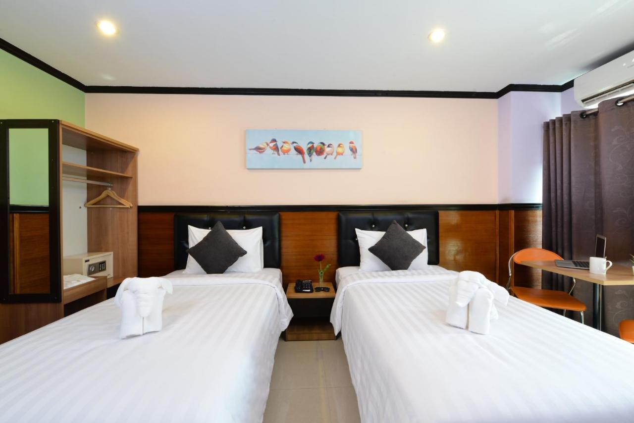 The Breton Hotel Media Bangkok Exterior foto