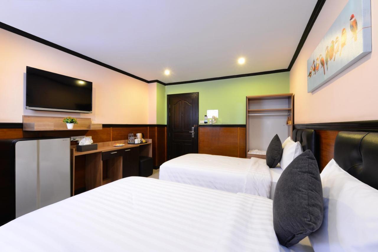 The Breton Hotel Media Bangkok Exterior foto